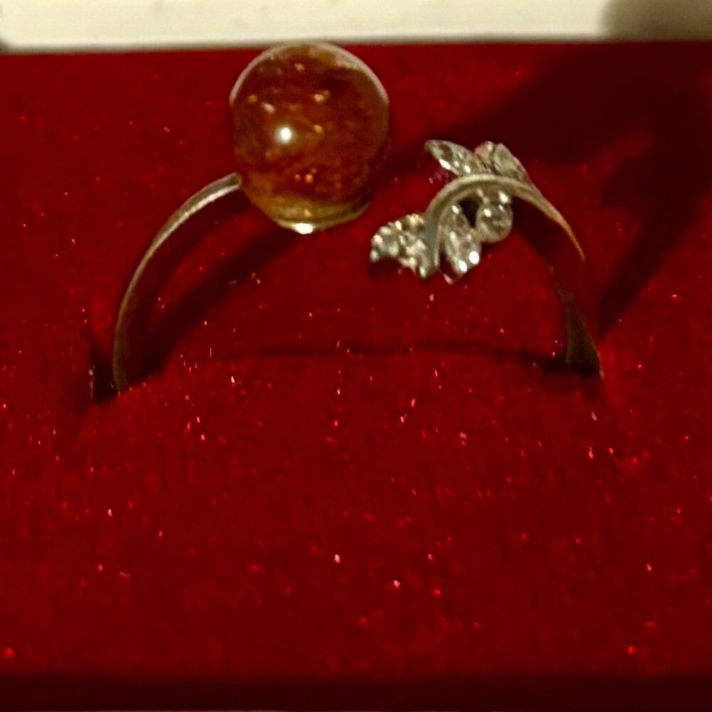 Sparkly sun stone ring